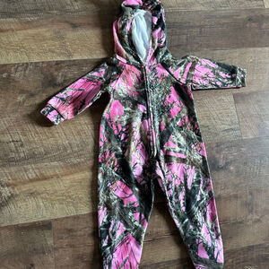 Baby Take-A-Tote Pink Camo Deer Footie 6-9 Months